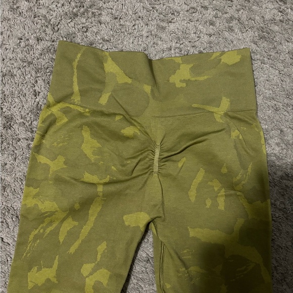 Gymshark leggings - Picture 2 of 2